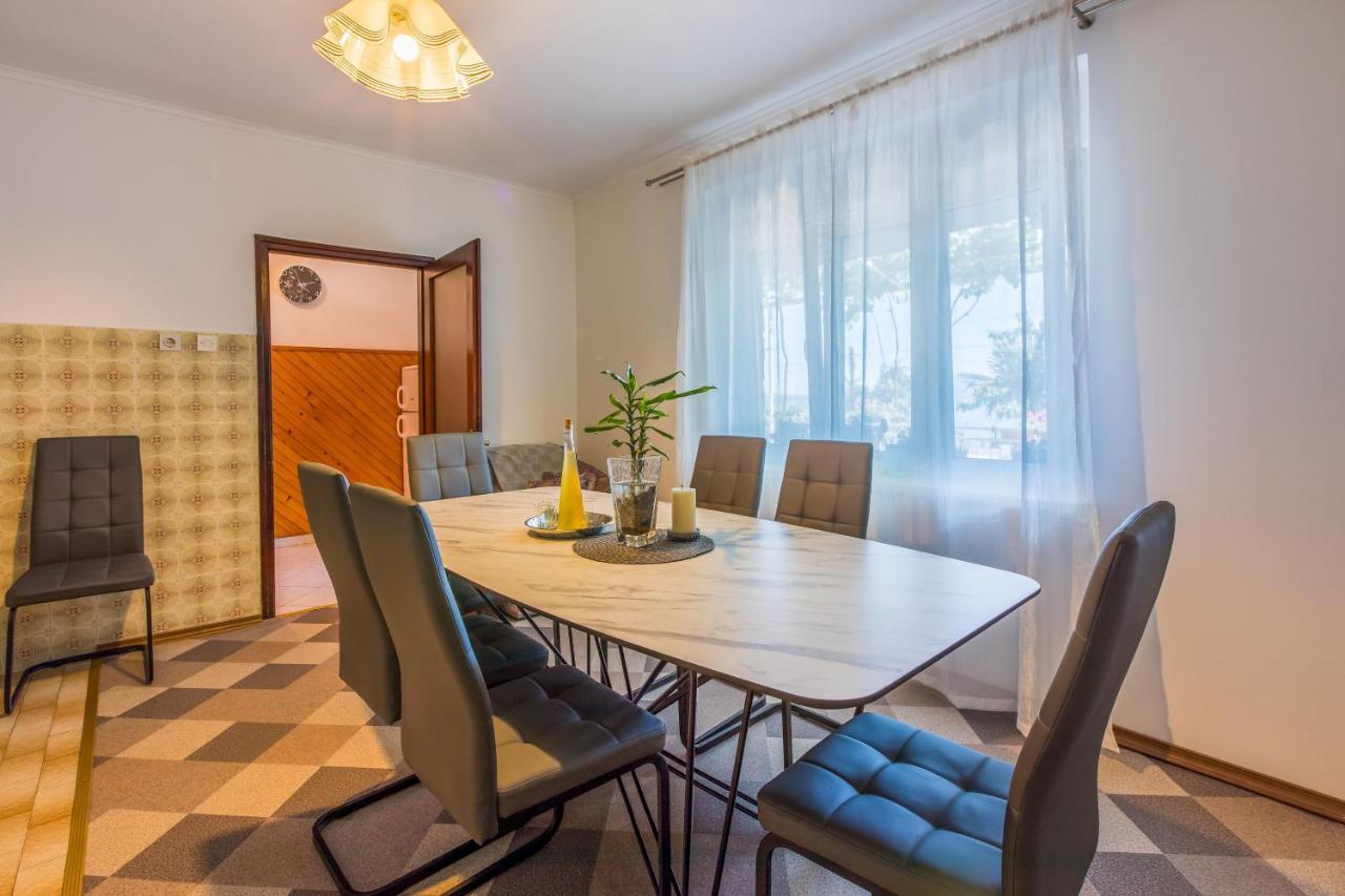 Apartment Leo Nona Novi Vinodolski Exterior foto